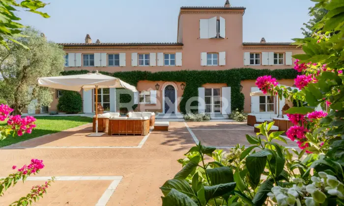 Rexer-Sirolo-Elegante-villa-con-piscina-a-pochi-passi-dal-mare-ALTRO