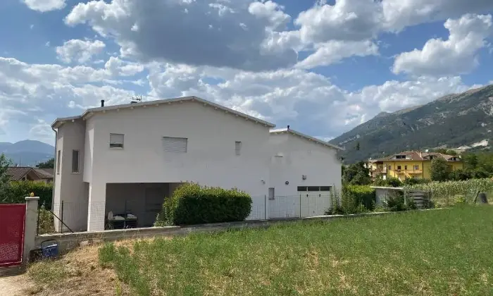 Rexer-Pizzoli-Vendesi-Villa-via-dellAquila-Pizzoli-Terrazzo