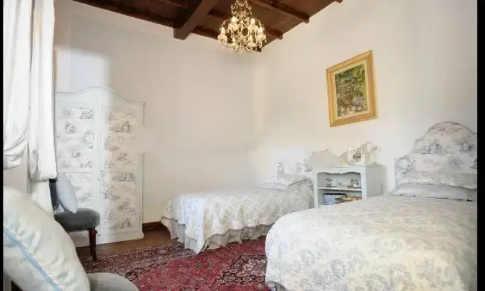Rexer-Gallicano-nel-Lazio-Villa-unifamiliare-via-Santa-MariaGallicano-nel-Lazio-RM-CameraDaLetto