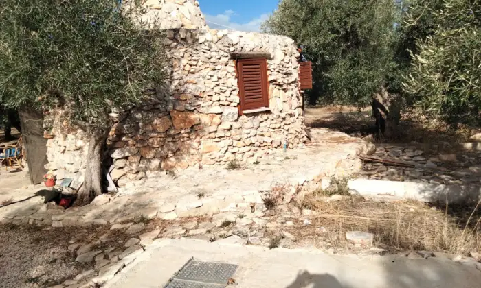 Rexer-Andria-VENDO-TRULLO-DI-MQ-SU-TERRENO-DI-MQ-Terrazzo