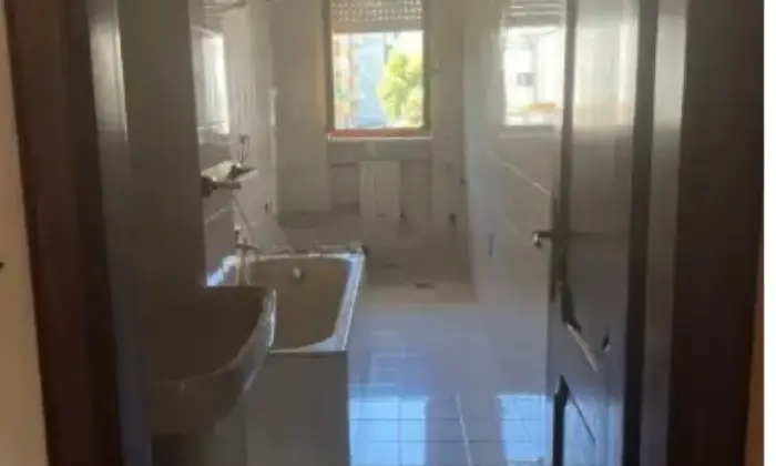 Rexer-Ostuni-Quadrilocale-in-vendita-in-piazza-I-Maggio-Ostuni-Bagno
