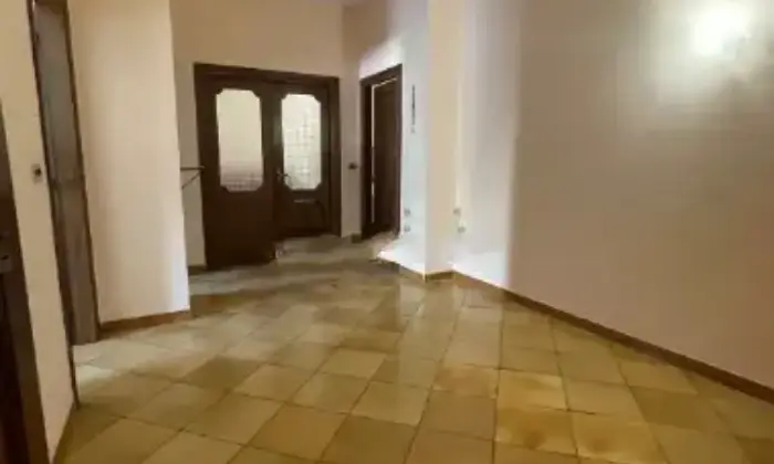 Rexer-Ostuni-Quadrilocale-in-vendita-in-piazza-I-Maggio-Ostuni-Altro