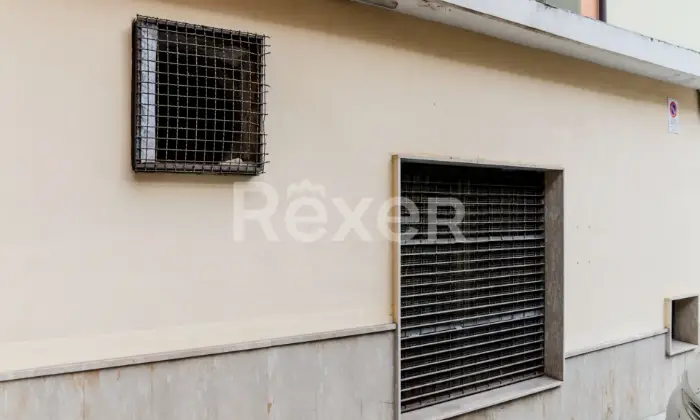 Rexer-Avellino-Locale-Commerciale-In-Vendita-Altro