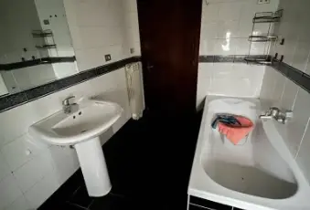 Rexer-Marigliano-Quadrilocale-in-vendita-in-corso-Umberto-I-a-Marigliano-Bagno