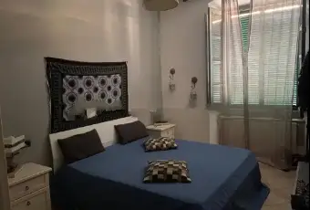 Rexer-Carrara-Bilocale-piazza-Duomo-Centro-Carrara-CameraDaLetto