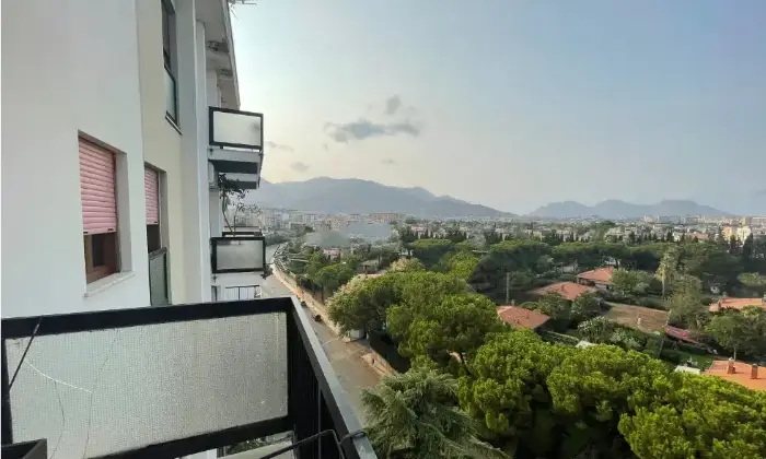 Rexer-Palermo-Vendesi-appartamento-in-Via-G-L-BerniniUditoreDa-VinciPalermo-Terrazzo