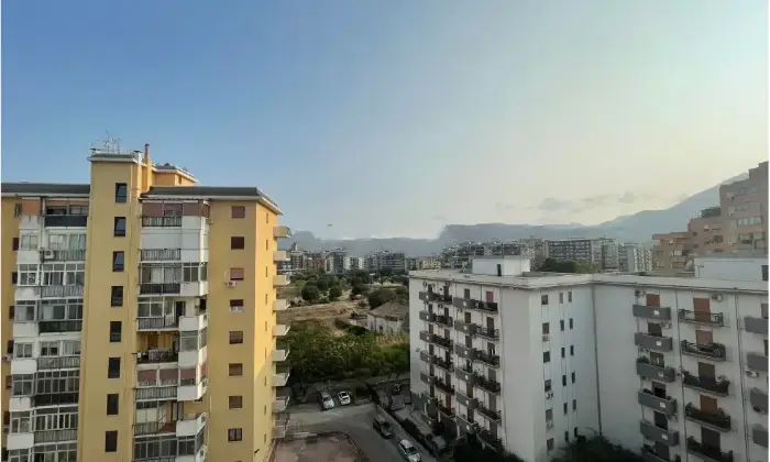 Rexer-Palermo-Vendesi-appartamento-in-Via-G-L-BerniniUditoreDa-VinciPalermo-Terrazzo