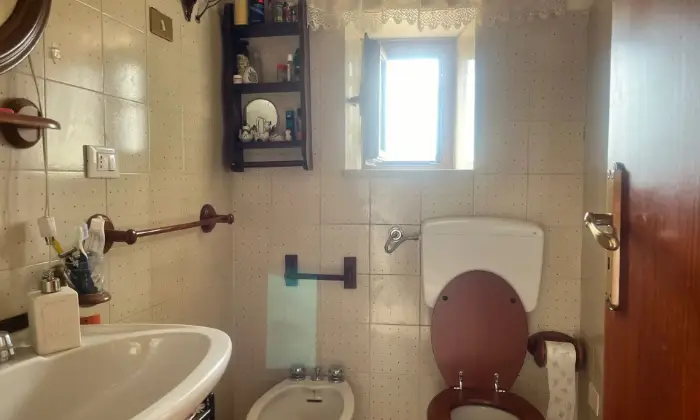 Rexer-Bisacquino-Vendesi-appartamento-indipendente-a-Bisacquino-PA-BAGNO