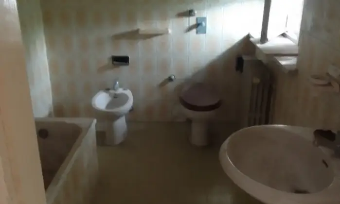 Rexer-Voghera-CASA-INDIPENDENTE-IN-VENDITA-A-VOGHERA-PV-Bagno