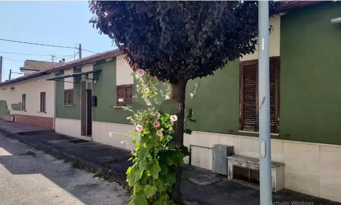 Rexer-Aielli-Vendesi-appartamento-in-Via-R-Maccallini-Aielli-Terrazzo