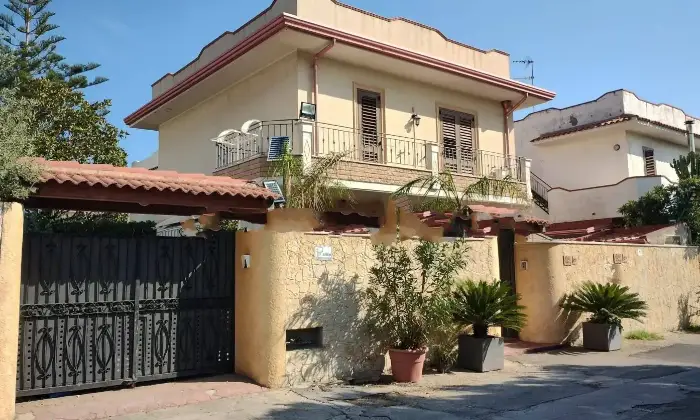 Rexer-Rometta-VILLA-INDIPENDENTE-CON-ACCESSO-AL-MARE-DIRETTO-e-RISERVATO-Facciata