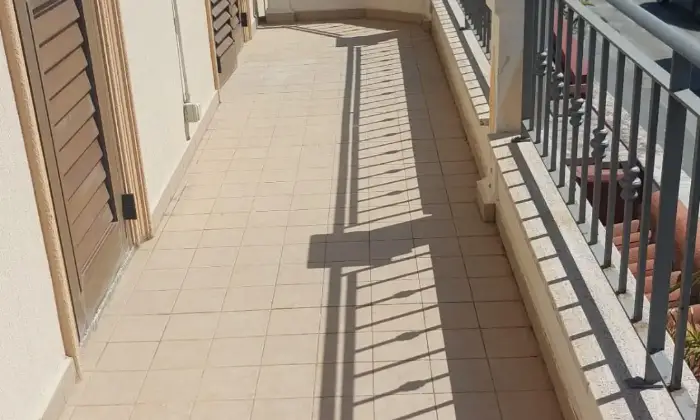 Rexer-Rometta-VILLA-INDIPENDENTE-CON-ACCESSO-AL-MARE-DIRETTO-e-RISERVATO-Balcone