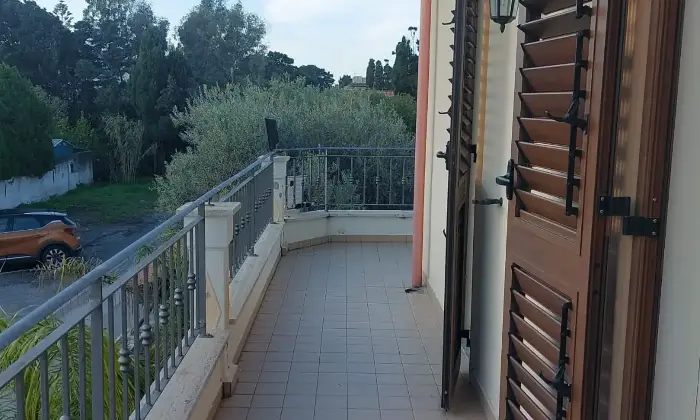 Rexer-Rometta-Marea-VILLA-INDIPENDENTE-CON-ACCESSO-AL-MARE-DIRETTO-e-RISERVATO-Balcone