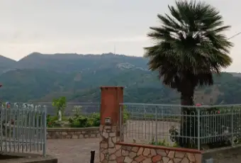 Rexer-Miglierina-Villa-unifamiliare-in-vendita-in-Strada-Melina-a-Miglierina-Terrazzo