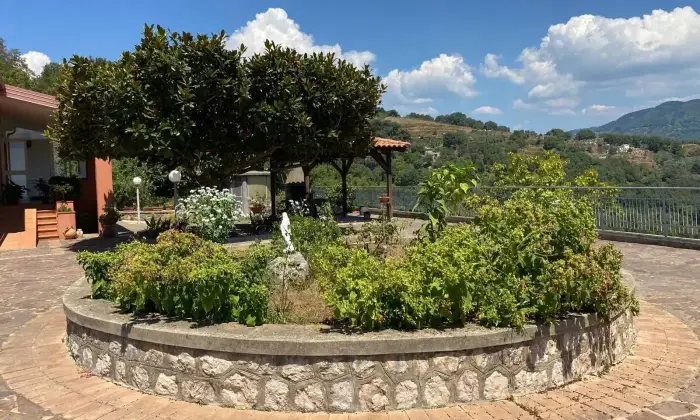Rexer-Miglierina-Villa-unifamiliare-in-vendita-in-Strada-Melina-a-Miglierina-Giardino