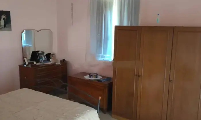 Rexer-Viggianello-Villa-unifamiliare-nella-Fraz-di-Muscello-Viggianello-PZ-CameraDaLetto