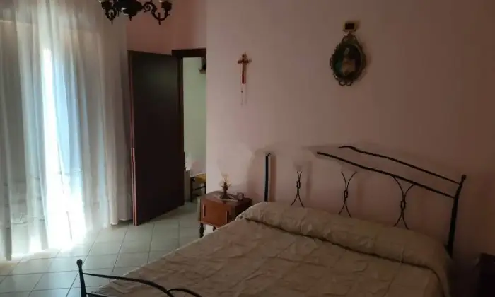 Rexer-Viggianello-Villa-unifamiliare-nella-Fraz-di-Muscello-Viggianello-PZ-CameraDaLetto