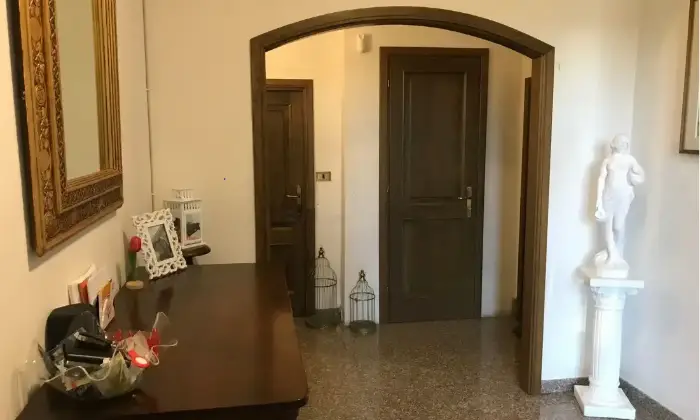 Rexer-Vignola-Casale-in-vendita-in-via-Doccia-a-Vignola-Altro