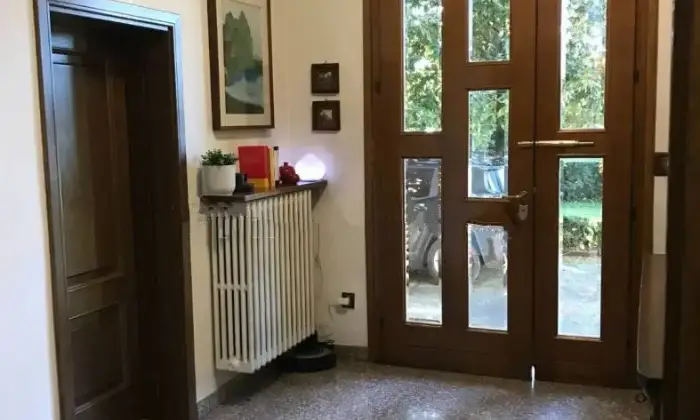 Rexer-Vignola-Casale-in-vendita-in-via-Doccia-a-Vignola-Altro