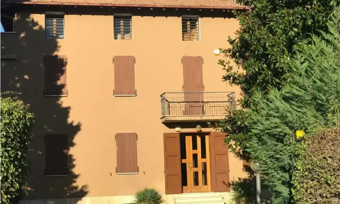 Rexer-Vignola-Casale-in-vendita-in-via-Doccia-a-Vignola-Terrazzo