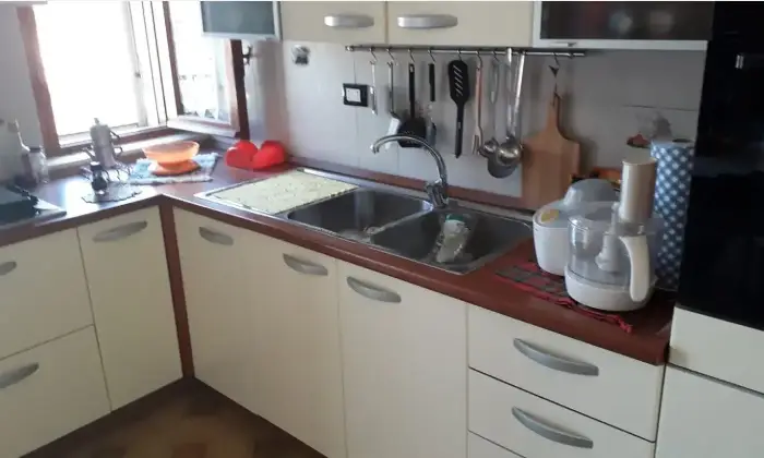 Rexer-Scalea-Bilocale-in-vendita-in-via-Lauro-a-Scalea-Cucina