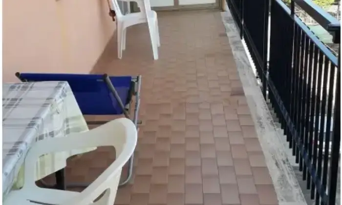 Rexer-Scalea-Bilocale-in-vendita-in-via-Lauro-a-Scalea-Terrazzo