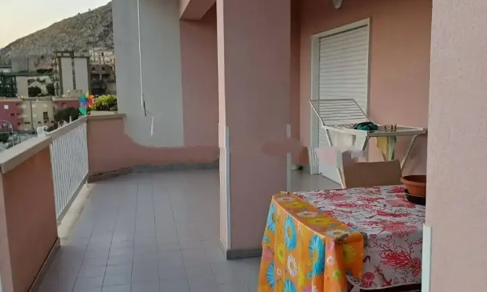 Rexer-Burgio-Vendesi-attico-via-Leone-a-Burgio-Altro