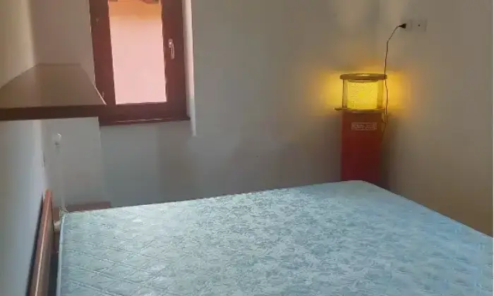 Rexer-Castiglione-Dintelvi-Bilocale-in-vendita-in-via-Castello-a-Centro-Valle-Intelvi-CameraDaLetto