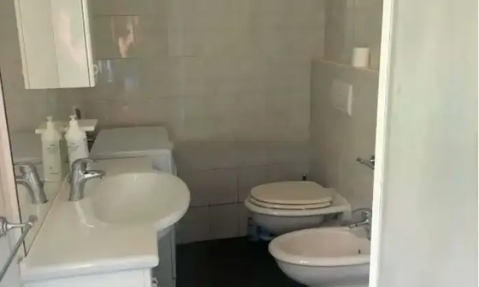 Rexer-Castiglione-Dintelvi-Bilocale-in-vendita-in-via-Castello-a-Centro-Valle-Intelvi-Bagno