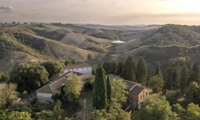 Rexer-Asciano-Vendesi-Propriet-rustica-in-vendita-in-strada-delle-Sante-MarieAsciano-Terrazzo