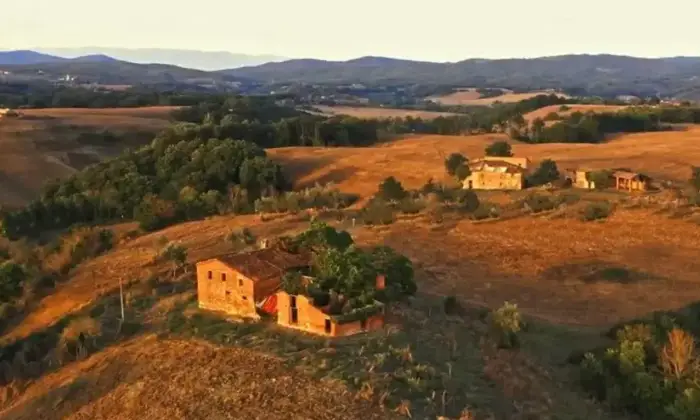 Rexer-Asciano-Vendesi-Propriet-rustica-in-vendita-in-strada-delle-Sante-MarieAsciano-Terrazzo