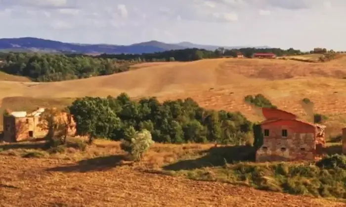 Rexer-Asciano-Vendesi-Propriet-rustica-in-vendita-in-strada-delle-Sante-MarieAsciano-Terrazzo