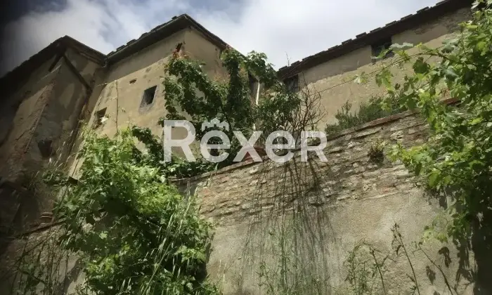 Rexer-Asciano-Vendesi-Propriet-rustica-in-vendita-in-strada-delle-Sante-MarieAsciano-Altro
