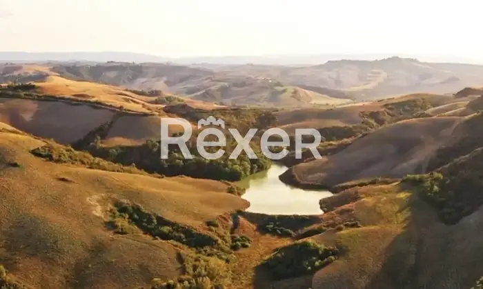 Rexer-Asciano-Vendesi-Propriet-rustica-in-vendita-in-strada-delle-Sante-MarieAsciano-Altro