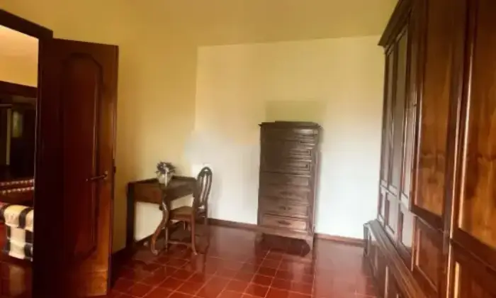 Rexer-Camaiore-Vendesi-villa-in-via-Pennelle-a-Capezzano-Pianore-di-Camaiore-Altro