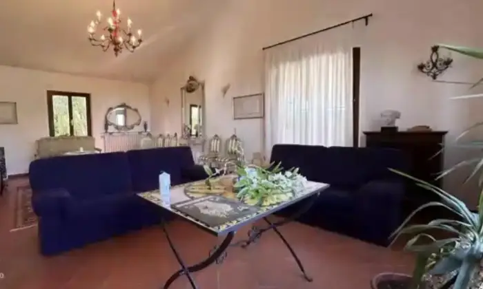 Rexer-San-Costanzo-Vendesi-casale-in-Via-Divino-Amore-a-San-Costanzo-Salone