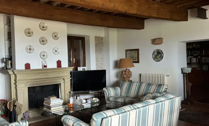 Rexer-San-Costanzo-Vendesi-casale-in-Via-Divino-Amore-a-San-Costanzo-Altro