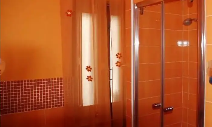 Rexer-Carolei-Vendesi-appartamento-in-Corso-mazzini-a-Carolei-Bagno