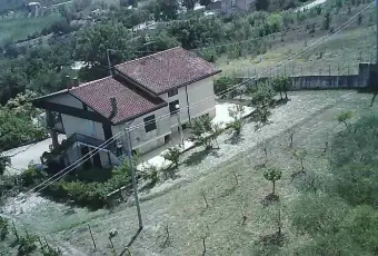 Rexer-Lapio-Vendesi-villaq-in-SpAvellino-ALTRO