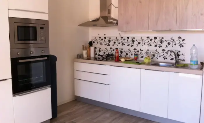 Rexer-Badesi-Bilocale-in-vendita-in-localit-Baia-delle-Mimose-a-Badesi-Cucina