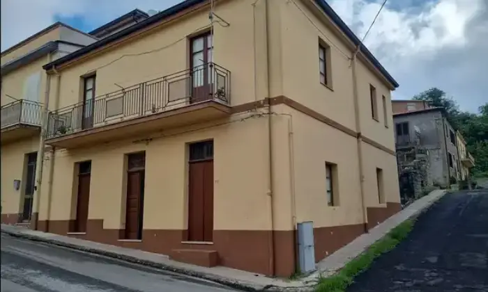 Rexer-CastellUmberto-Casa-indipendente-in-vendita-in-via-Cesare-Battisti-a-Castellumberto-Terrazzo