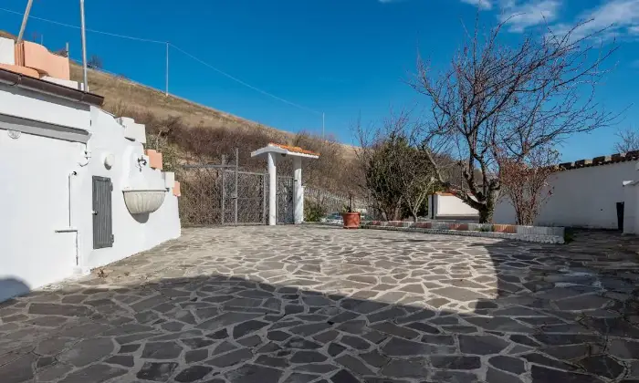 Rexer-Brittoli-Villetta-indipendente-con-panorama-mozzafiato-Terrazzo