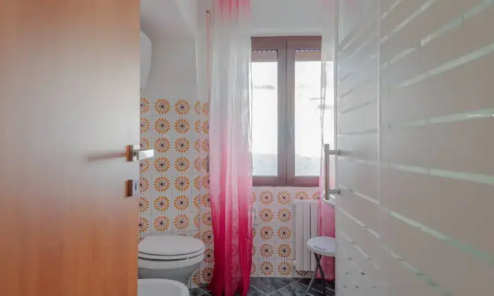 Rexer-Brittoli-Villetta-indipendente-con-panorama-mozzafiato-Bagno