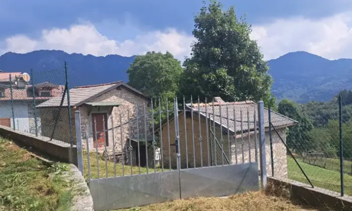 Rexer-Esino-Lario-Cascine-in-vendita-in-localit-Ortanella-ad-Esino-Lario-C-Altro