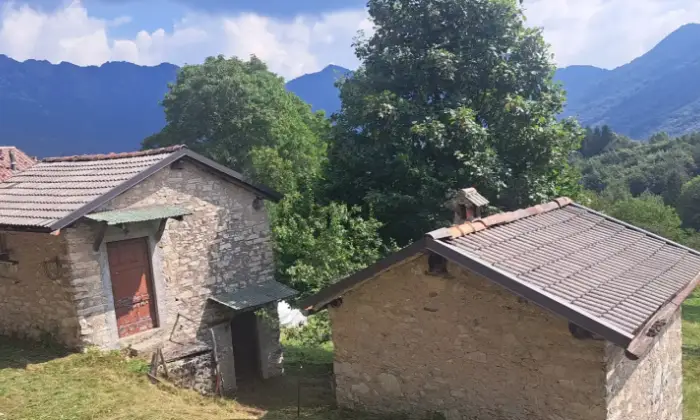Rexer-Esino-Lario-Cascine-in-vendita-in-localit-Ortanella-ad-Esino-Lario-C-Altro