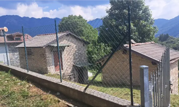 Rexer-Esino-Lario-Cascine-in-vendita-in-localit-Ortanella-ad-Esino-Lario-C-Altro
