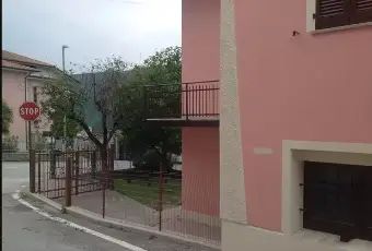 Rexer-Arcevia-Rustico-Casale-in-Frazione-Avacelli-Arcevia-Giardino