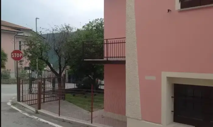 Rexer-Avacelli-Rustico-Casale-in-Frazione-Avacelli-Arcevia-Giardino