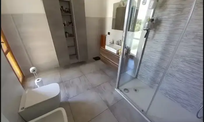 Rexer-Rocca-San-Giovanni-Vendesi-appartamento-in-Via-Ettore-Croce-a-Rocca-San-Giovanni-Bagno