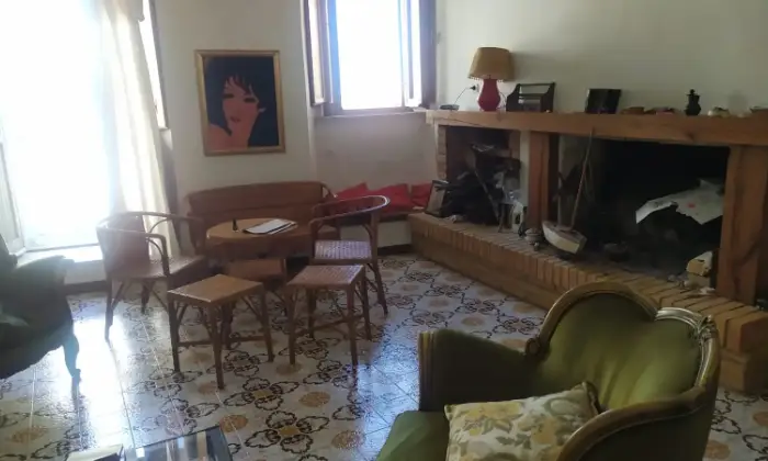 Rexer-Torricella-Peligna-Casa-in-vendita-in-via-Vincenzo-Bellini-a-Torricella-Peligna-Salone